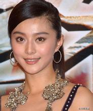 杨子22岁大女儿曝光！生母颜值不输黄圣依